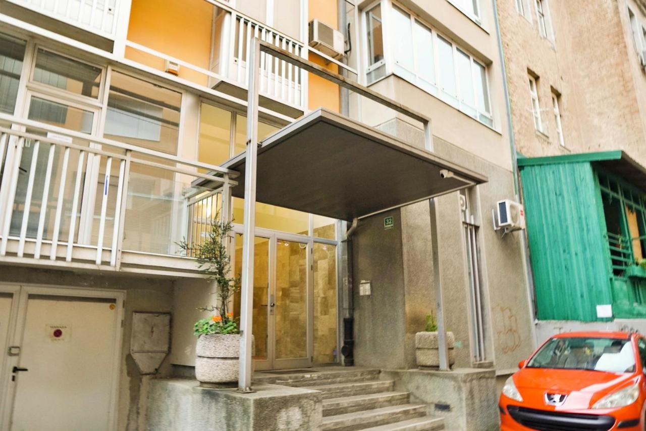 City Center Grand Apartment - Three-Bedroom, Free Parking Sarajevo Exterior foto